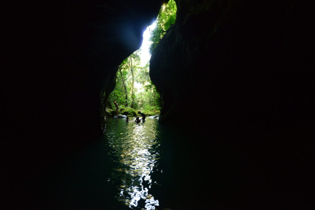 Actun Tunichil Muknal (ATM Cave) Splash Dive Center